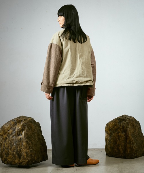 Dulcamara（ドゥルカマラ）の「エイジングRIPクロスパデッド切替JK（ブルゾン・メンズ・ベージュ系/カーキ系・0/1）」の9枚目の写真