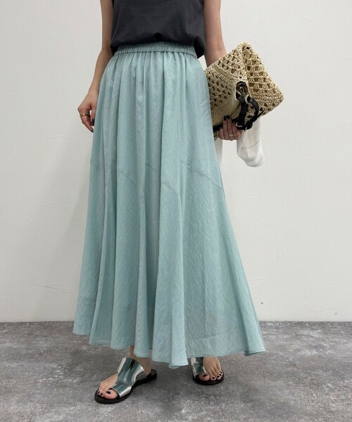 fredy emue(フレディエミュ)の「ニュアンスギャザーフレアースカート(スカート・レディース・サックスブルー/チャコールグレー/オフホワイト・38/36)」の19枚目の写真