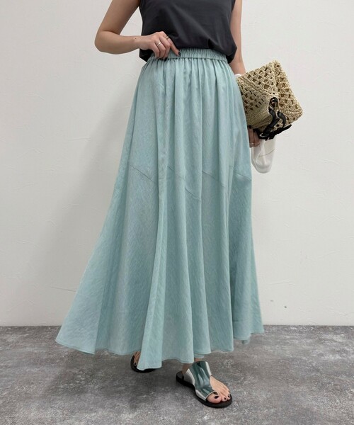 fredy emue(フレディエミュ)の「ニュアンスギャザーフレアースカート(スカート・レディース・サックスブルー/チャコールグレー/オフホワイト・38/36)」の22枚目の写真