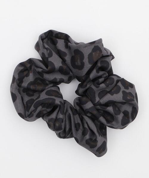 WEGO（ウィゴー）の「WEGO/アニマルBIGシュシュ（シュシュ・レディース・ブラウン/グレー/ベージュ・FREE）」の2枚目の写真