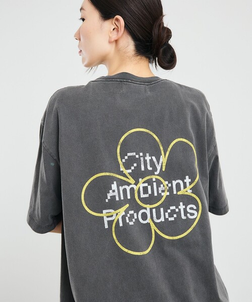 City Ambient Products（シティアンビエントプロダクツ）の「City Ambient Products: フラワー プリント フェード ピグメント Tシャツ（Tシャツ/カットソー・メンズ・ブラウン/ネイビー/チャコールグレー/ダークグレー・SMALL/MEDIUM/LARGE）」の3枚目の写真