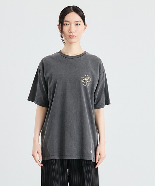 City Ambient Products（シティアンビエントプロダクツ）の「City Ambient Products: フラワー プリント フェード ピグメント Tシャツ（Tシャツ/カットソー・メンズ・ブラウン/ネイビー/チャコールグレー/ダークグレー・SMALL/MEDIUM/LARGE）」の5枚目の写真