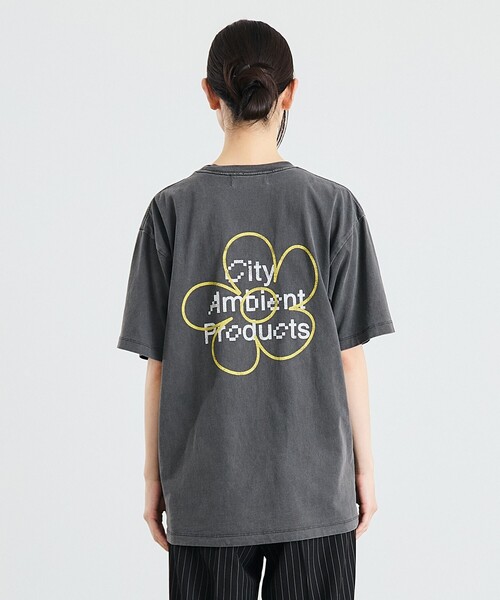 City Ambient Products（シティアンビエントプロダクツ）の「City Ambient Products: フラワー プリント フェード ピグメント Tシャツ（Tシャツ/カットソー・メンズ・ブラウン/ネイビー/チャコールグレー/ダークグレー・SMALL/MEDIUM/LARGE）」の7枚目の写真