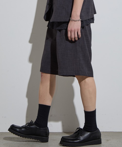 SLICK(スリック)の「【SLICK/スリック】Reflax Canvas Two Tuck Shorts / リフラックスキャンバスツータックショーツ/ セットアップ対応/ ショートパンツ/ テック素材(その他パンツ・メンズ・ブラック/グレイッシュベージュ/チャコールグレー・1/2/3)」の12枚目の写真