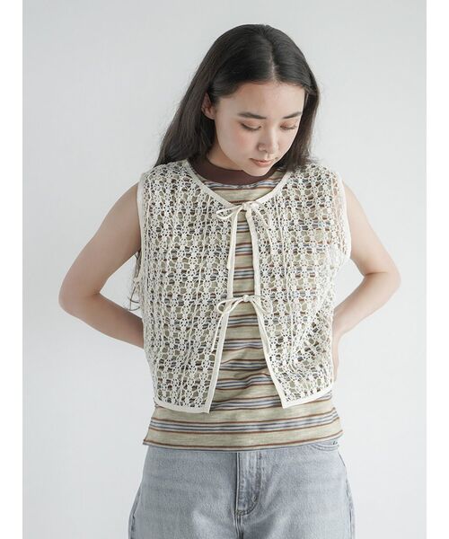 FIKA.(フィーカ)の「Geometric lace gilet(その他トップス・レディース・アイボリー/ブラック・MEDIUM)」の5枚目の写真