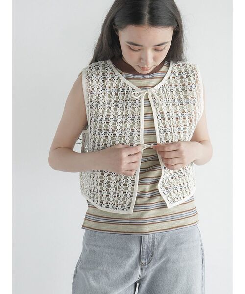 FIKA.(フィーカ)の「Geometric lace gilet(その他トップス・レディース・アイボリー/ブラック・MEDIUM)」の6枚目の写真