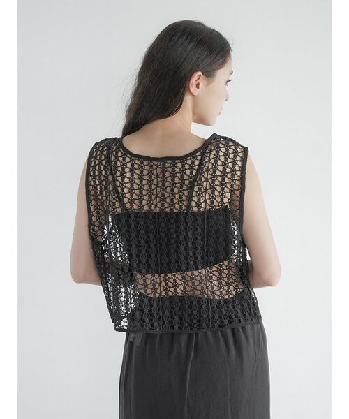 FIKA.(フィーカ)の「Geometric lace gilet(その他トップス・レディース・アイボリー/ブラック・MEDIUM)」の18枚目の写真