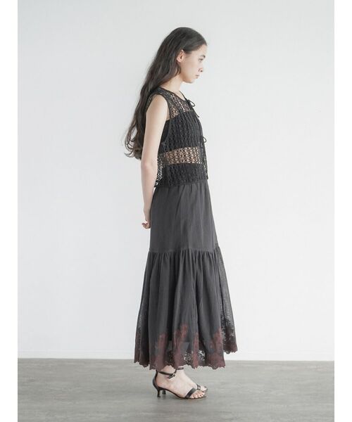 FIKA.(フィーカ)の「Geometric lace gilet(その他トップス・レディース・アイボリー/ブラック・MEDIUM)」の20枚目の写真