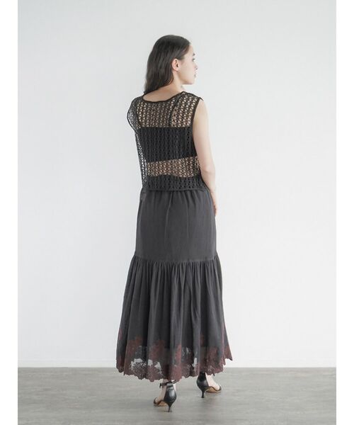 FIKA.(フィーカ)の「Geometric lace gilet(その他トップス・レディース・アイボリー/ブラック・MEDIUM)」の21枚目の写真