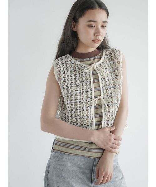 Geometric lace gilet