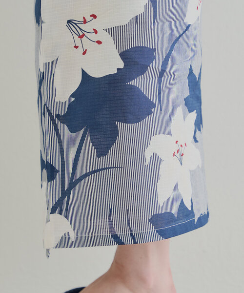 Chico（チコ）の「【浴衣2025】ユリ（浴衣・レディース・ネイビー・FREE）」の2枚目の写真