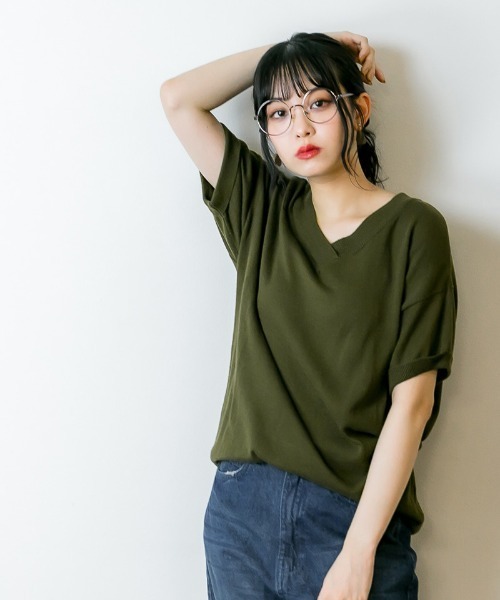 RCD（アールシーディー）の「Vネックドルマン半袖綿ニット（ニット/セーター・レディース・ブラック/杢グレー/ネイビー/ライトグレー/カーキ/グレイッシュベージュ/ホワイト・M-L/LL～3L/4L～5L）」の8枚目の写真