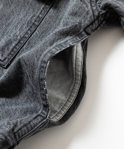 meanswhile(ミーンズワイル)の「Fade Denim Pleated Sleeve Blouse(デニムジャケット・メンズ・ブラック/インディゴブルー・4(XL)/2(M)/3(L)/1(S))」の9枚目の写真