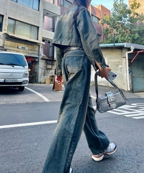 ipugo(イプゴ)の「ipugo/イプゴ ダメージ加工 ワイドデニムパンツ(デニムパンツ・レディース・ブルー・S/M)」の17枚目の写真