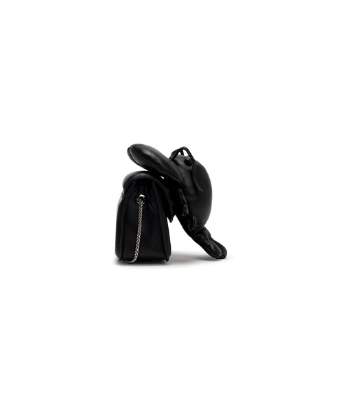 Maison MIHARA YASUHIRO(メゾンミハラヤスヒロ)の「"DOLLS" Lobster Attached Chain MIni Bag(ショルダーバッグ・メンズ・ブラック・FREE)」の4枚目の写真