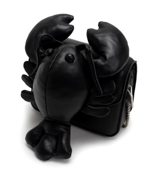 Maison MIHARA YASUHIRO(メゾンミハラヤスヒロ)の「"DOLLS" Lobster Attached Chain MIni Bag(ショルダーバッグ・メンズ・ブラック・FREE)」の5枚目の写真