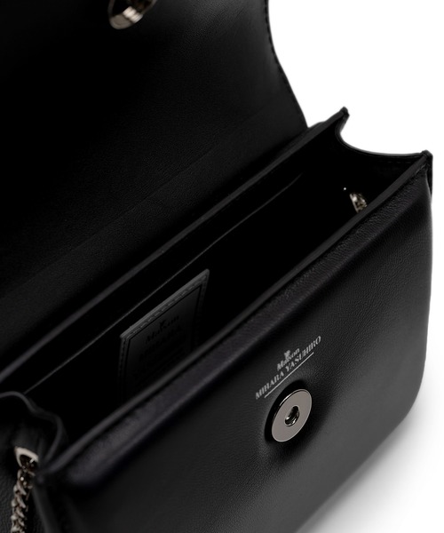 Maison MIHARA YASUHIRO(メゾンミハラヤスヒロ)の「"DOLLS" Lobster Attached Chain MIni Bag(ショルダーバッグ・メンズ・ブラック・FREE)」の8枚目の写真