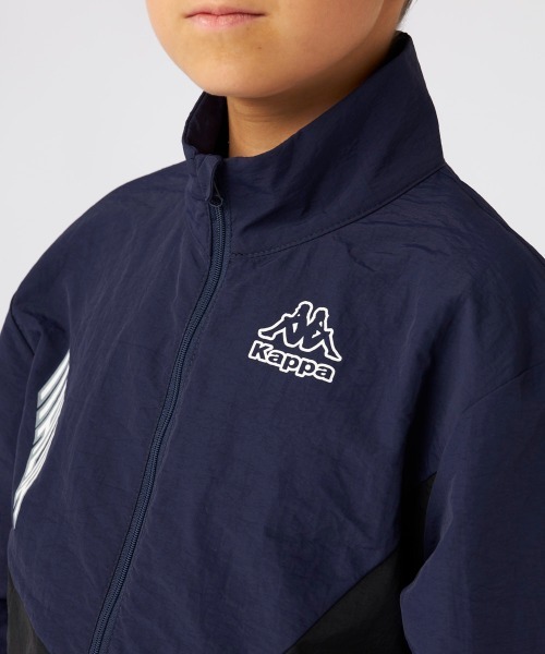 Kappa（カッパ）の「ウィンドジャケット（ナイロンジャケット・キッズ・グレー/ブラック/ネイビー・160/150/140/130）」の12枚目の写真