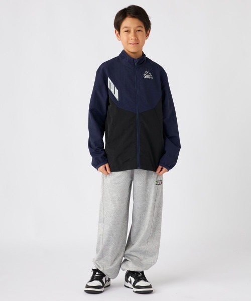 Kappa（カッパ）の「ウィンドジャケット（ナイロンジャケット・キッズ・グレー/ブラック/ネイビー・160/150/140/130）」の7枚目の写真