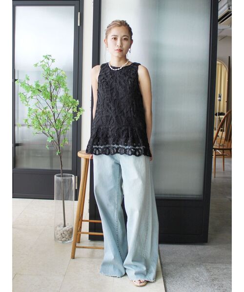 Ungrid(アングリッド)の「バテンレーストップス(シャツ/ブラウス・レディース・オフホワイト/ブラック・FREE)」の9枚目の写真