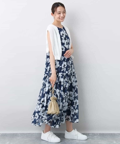 MK MICHEL KLEIN（エムケーミッシェルクラン）の「花柄ティアードワンピース/洗える（ワンピース・レディース・ブラウン/ネイビー・38）」の9枚目の写真