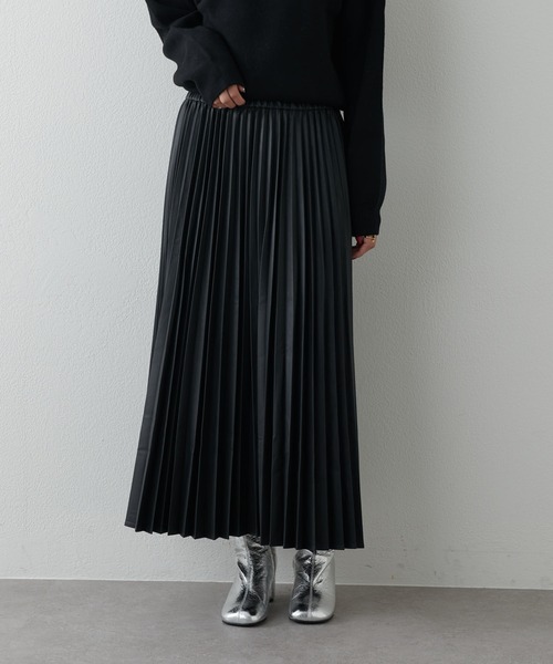 Lui's（ルイス）の「フェイクレザープリーツスカート（スカート・レディース・アイボリー/ダークブラウン/ブラック・36/38）」の7枚目の写真