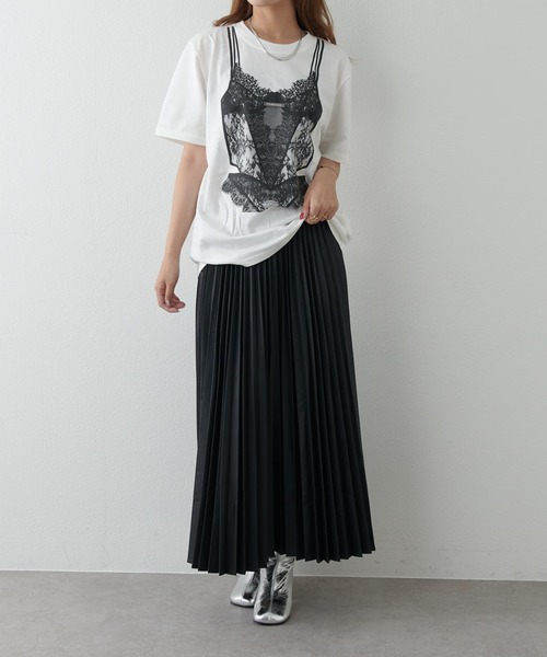 Lui's（ルイス）の「フェイクレザープリーツスカート（スカート・レディース・アイボリー/ダークブラウン/ブラック・36/38）」の9枚目の写真