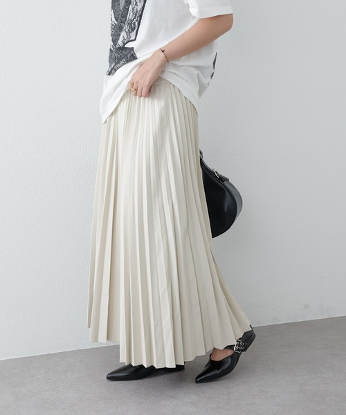 Lui's（ルイス）の「フェイクレザープリーツスカート（スカート・レディース・アイボリー/ダークブラウン/ブラック・36/38）」の19枚目の写真