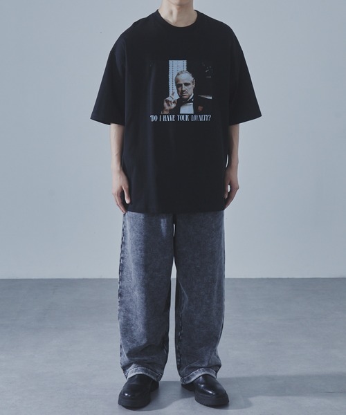 SLICK（スリック）の「【SLICK/スリック】SLICK × The Godfather Printed T-shirt 02 / ザ ゴッドファーザープリントTシャツ 02 /オーバーサイズ シルエット（Tシャツ/カットソー・メンズ・ブラック/ホワイト・2/1/3）」の13枚目の写真