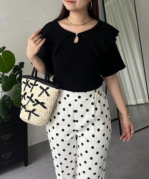 prose verse(プロズヴェール)の「襟付きフロントパールニット(ニット/セーター・レディース・ブラック系その他/ブラック系その他2/ブラック・MEDIUM)」の4枚目の写真