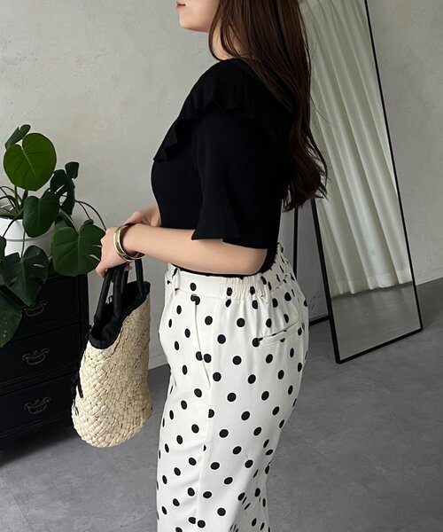 prose verse(プロズヴェール)の「襟付きフロントパールニット(ニット/セーター・レディース・ブラック系その他/ブラック系その他2/ブラック・MEDIUM)」の6枚目の写真