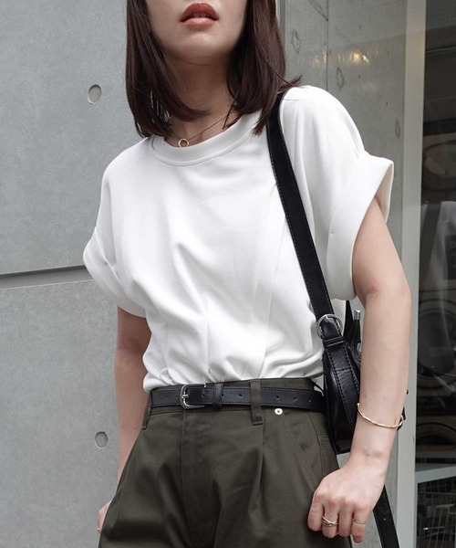 CORNERS(コーナーズ)の「タック入りフレンチスリーブスリットTシャツ(Tシャツ/カットソー・レディース・オフホワイト/チャコールグレー/ブラック・M)」の10枚目の写真