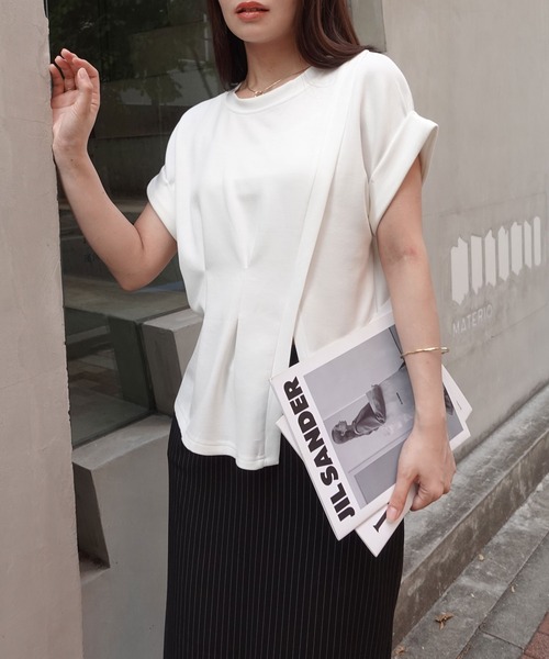 CORNERS(コーナーズ)の「タック入りフレンチスリーブスリットTシャツ(Tシャツ/カットソー・レディース・オフホワイト/チャコールグレー/ブラック・M)」の7枚目の写真