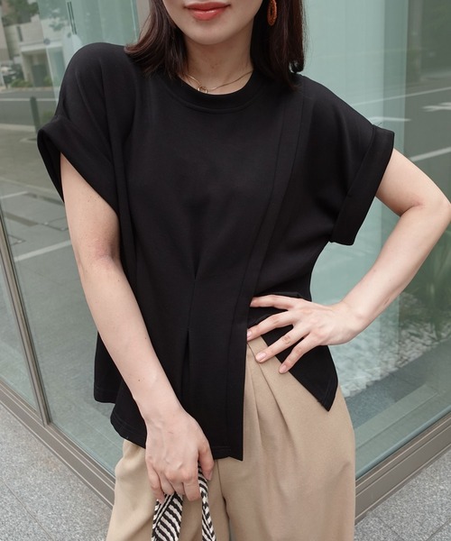 CORNERS(コーナーズ)の「タック入りフレンチスリーブスリットTシャツ(Tシャツ/カットソー・レディース・オフホワイト/チャコールグレー/ブラック・M)」の16枚目の写真