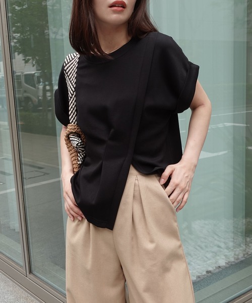 CORNERS(コーナーズ)の「タック入りフレンチスリーブスリットTシャツ(Tシャツ/カットソー・レディース・オフホワイト/チャコールグレー/ブラック・M)」の14枚目の写真