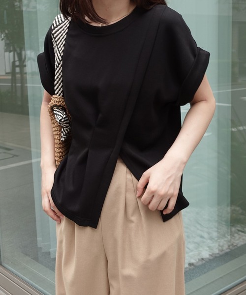 CORNERS(コーナーズ)の「タック入りフレンチスリーブスリットTシャツ(Tシャツ/カットソー・レディース・オフホワイト/チャコールグレー/ブラック・M)」の13枚目の写真