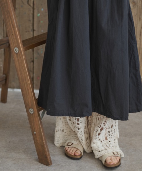 Crisp(クリスプ)の「フロントフリルパフロングワンピース(ワンピース・レディース・ブラック/カーキ・FREE)」の9枚目の写真