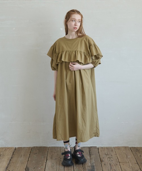 Crisp(クリスプ)の「フロントフリルパフロングワンピース(ワンピース・レディース・ブラック/カーキ・FREE)」の11枚目の写真