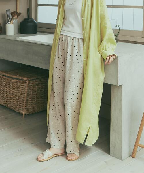 URBAN RESEARCH DOORS(アーバンリサーチドアーズ)の「リネンレーヨンドットイージーパンツ(その他パンツ・レディース・ナチュラル/ブラック・MEDIUM)」の5枚目の写真