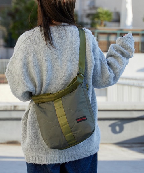 BRIEFING(ブリーフィング)の「BRIEFING/ブリーフィング QUILTED JUMPER S ショルダーバッグ(ショルダーバッグ・メンズ・ブラック/オリーブ・FREE)」の1枚目の写真