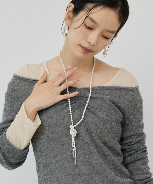 GALLARDAGALANTE（ガリャルダガランテ）の「【25th記念アイテム】【2.718】パールラリエッタネックレス（ネックレス・レディース・ブラウン/ホワイト・FREE）」の4枚目の写真