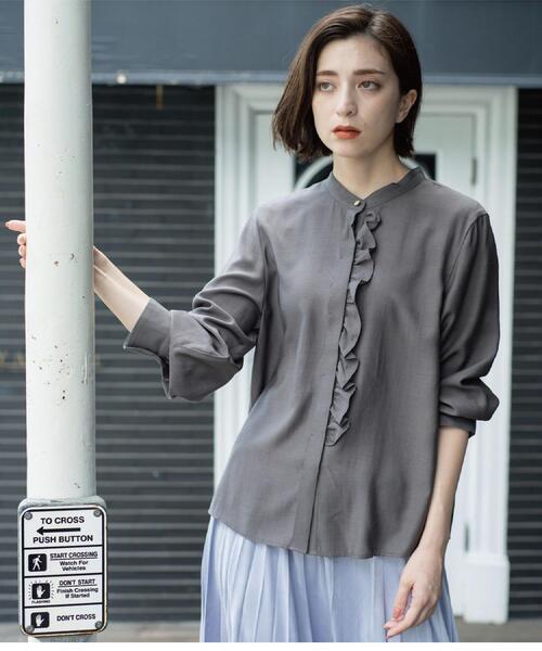 OPAQUE.CLIP（オペークドットクリップ）の「フロントフリルブラウス【洗濯機OK】（シャツ/ブラウス・レディース・グレー/ナチュラル/ボルドー/ネイビー・38/40）」の9枚目の写真