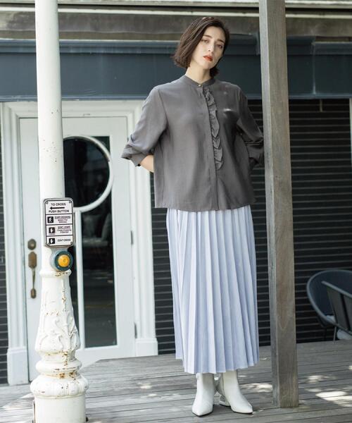 OPAQUE.CLIP（オペークドットクリップ）の「フロントフリルブラウス【洗濯機OK】（シャツ/ブラウス・レディース・グレー/ナチュラル/ボルドー/ネイビー・38/40）」の6枚目の写真