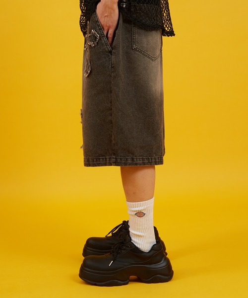 improves(インプローブス)の「デニム オーバー ダイ ワイド ショートパンツ 10oz(デニムパンツ・メンズ・ブラック/インディゴブルー・MEDIUM/LARGE)」の4枚目の写真