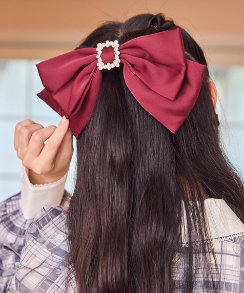 ROJITA（ロジータ）の「スクエアビジュBIGリボンバレッタ（バレッタ/ヘアクリップ・レディース・ホワイト/ピンク/ボルドー/ブラック・FREE）」の11枚目の写真