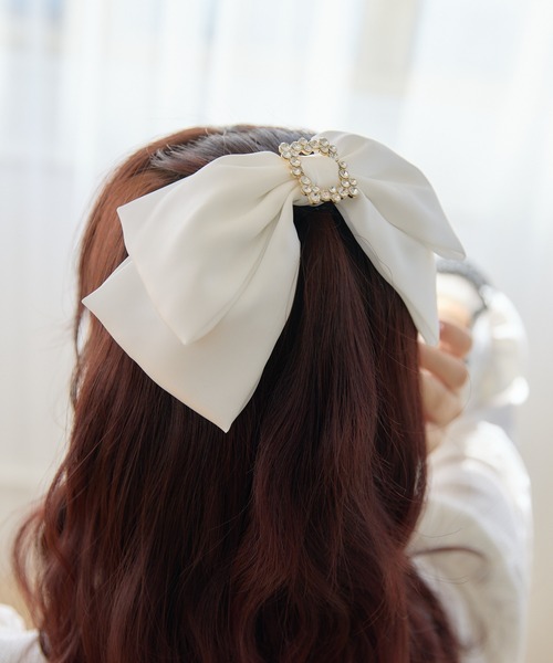 ROJITA（ロジータ）の「スクエアビジュBIGリボンバレッタ（バレッタ/ヘアクリップ・レディース・ホワイト/ピンク/ボルドー/ブラック・FREE）」の13枚目の写真