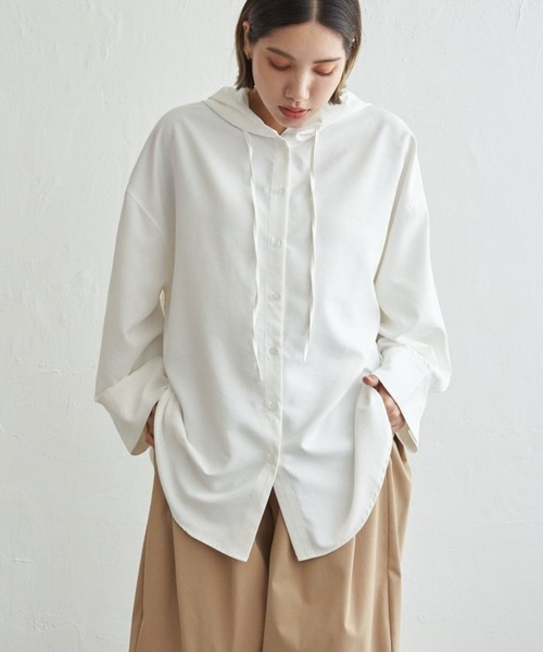notch.(ノッチ)の「フードシャツ(シャツ/ブラウス・レディース・オフホワイト/ブラック・M)」の22枚目の写真