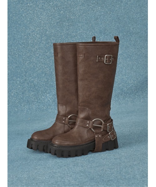 Darich(ダーリッチ)の「ハーネスレザーロングブーツ(ブーツ・レディース・ブラウン/ブラック・XL/L/M/S/XS)」の2枚目の写真