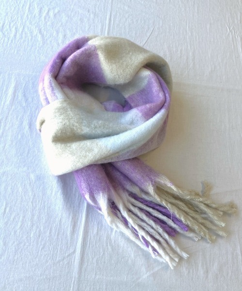 Q(キュー)の「ボリュームチェックマフラー(マフラー・レディース・パープル系その他/ブルー系その他・ONE SIZE)」の1枚目の写真