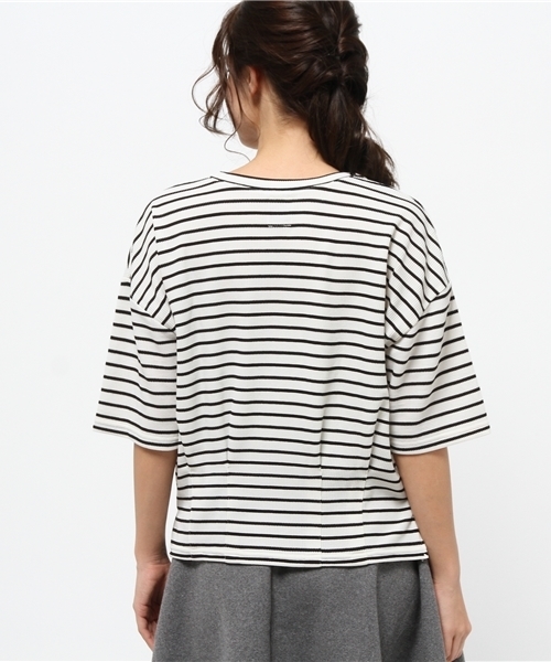 OUTLET（アウトレット）の「【Discoat】タック入リショートP/O（Tシャツ/カットソー・レディース・ホワイト×ブラック・LARGE/MEDIUM）」の4枚目の写真